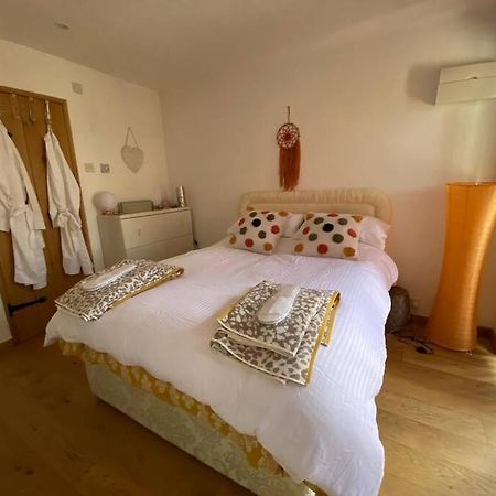 The Retreat, A Relaxing Getaway For Couples Lejlighed Hambrook Eksteriør billede