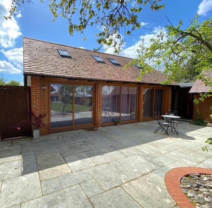 The Retreat, A Relaxing Getaway For Couples Lejlighed Hambrook Eksteriør billede